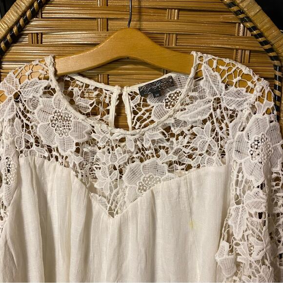 J. Gee Elegant White cream Lace Dress with bell sleeve boho 3X plus size - Picture 3 of 10